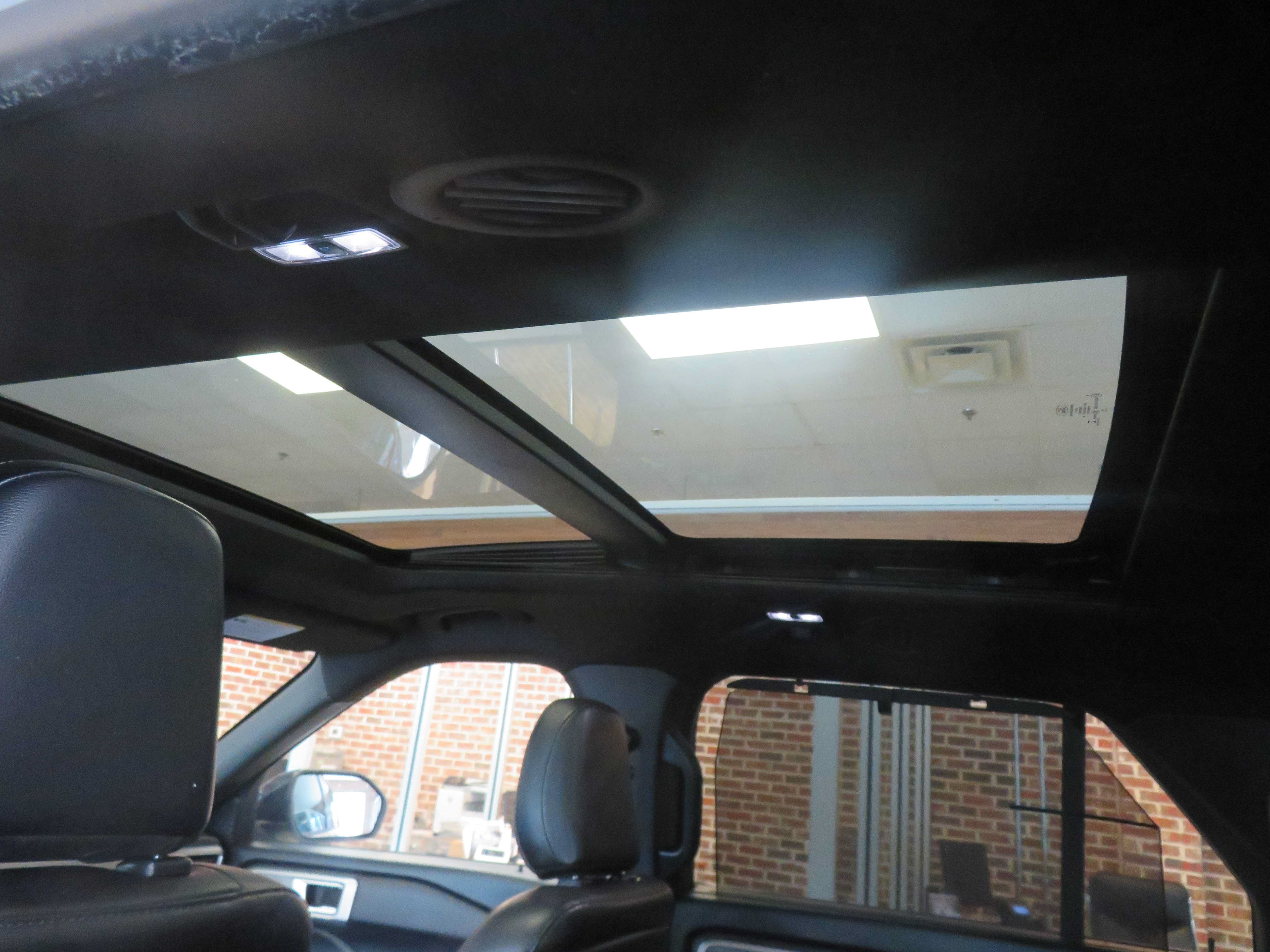 Used 2020 Ford Explorer Limited AWD/4WD image 47