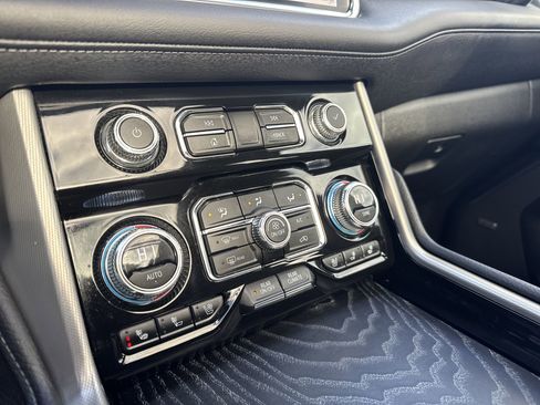 Used 2023 GMC Yukon Denali image 18