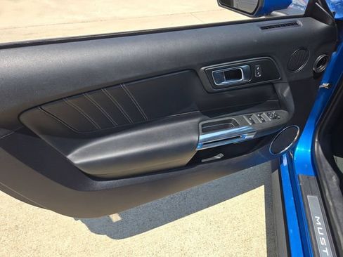 Used 2019 Ford Mustang GT Premium RWD image 20