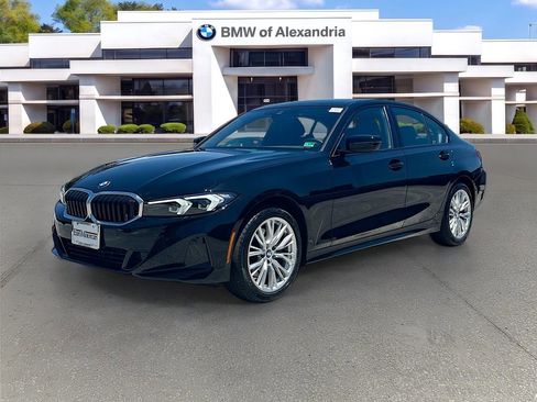 Used 2023 BMW 330i xDrive Sedan w/ Driving Assistance Package AWD/4WD image 3