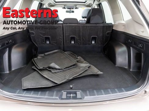 Used 2022 Subaru Forester Premium AWD/4WD image 9