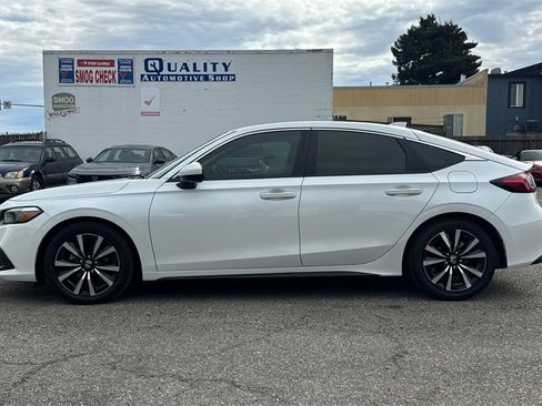 Certified 2024 Honda Civic EX-L image 7