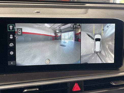 Used 2025 Kia Sorento SX FWD image 25