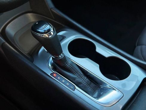 Used 2017 Chevrolet Malibu LS image 12