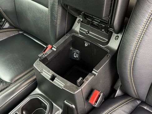 Used 2025 Jeep Wrangler Unlimited Sahara w/ Safety Group image 27