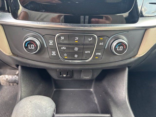 Used 2023 Chevrolet Traverse LS AWD/4WD image 16