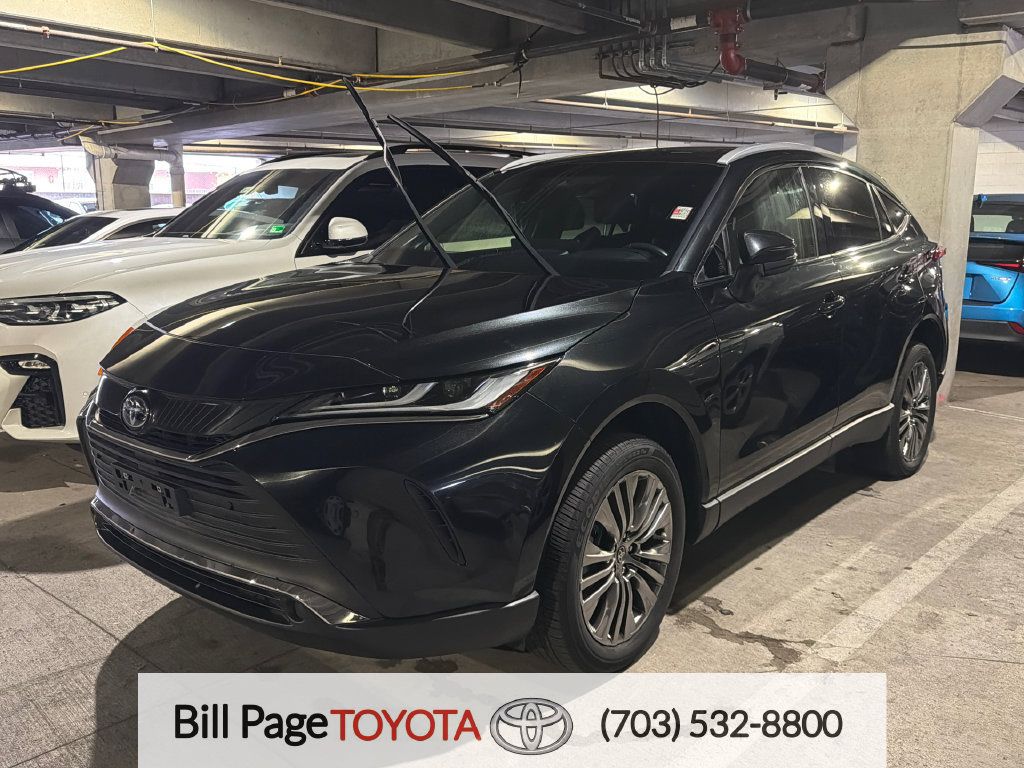 Used 2022 Toyota Venza XLE AWD/4WD image 1
