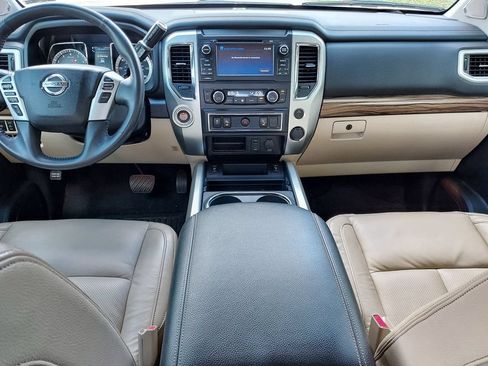Used 2017 Nissan Titan SL RWD image 38