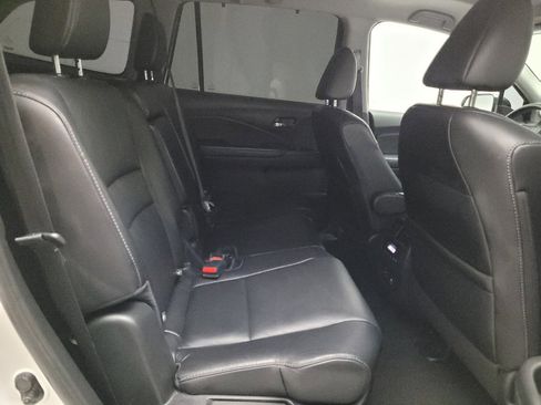 Used 2018 Honda Pilot Touring image 19