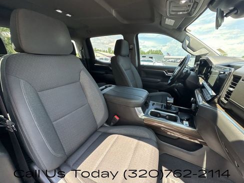 Used 2023 Chevrolet Silverado 1500 RST w/ Z71 Off-Road Package image 30