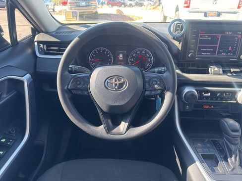 Used 2020 Toyota RAV4 LE image 15