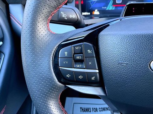 Used 2025 Ford Explorer ST-Line image 22