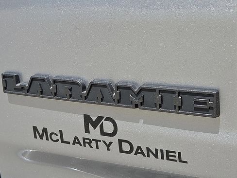 Used 2025 RAM 1500 Laramie w/ Night Edition image 9