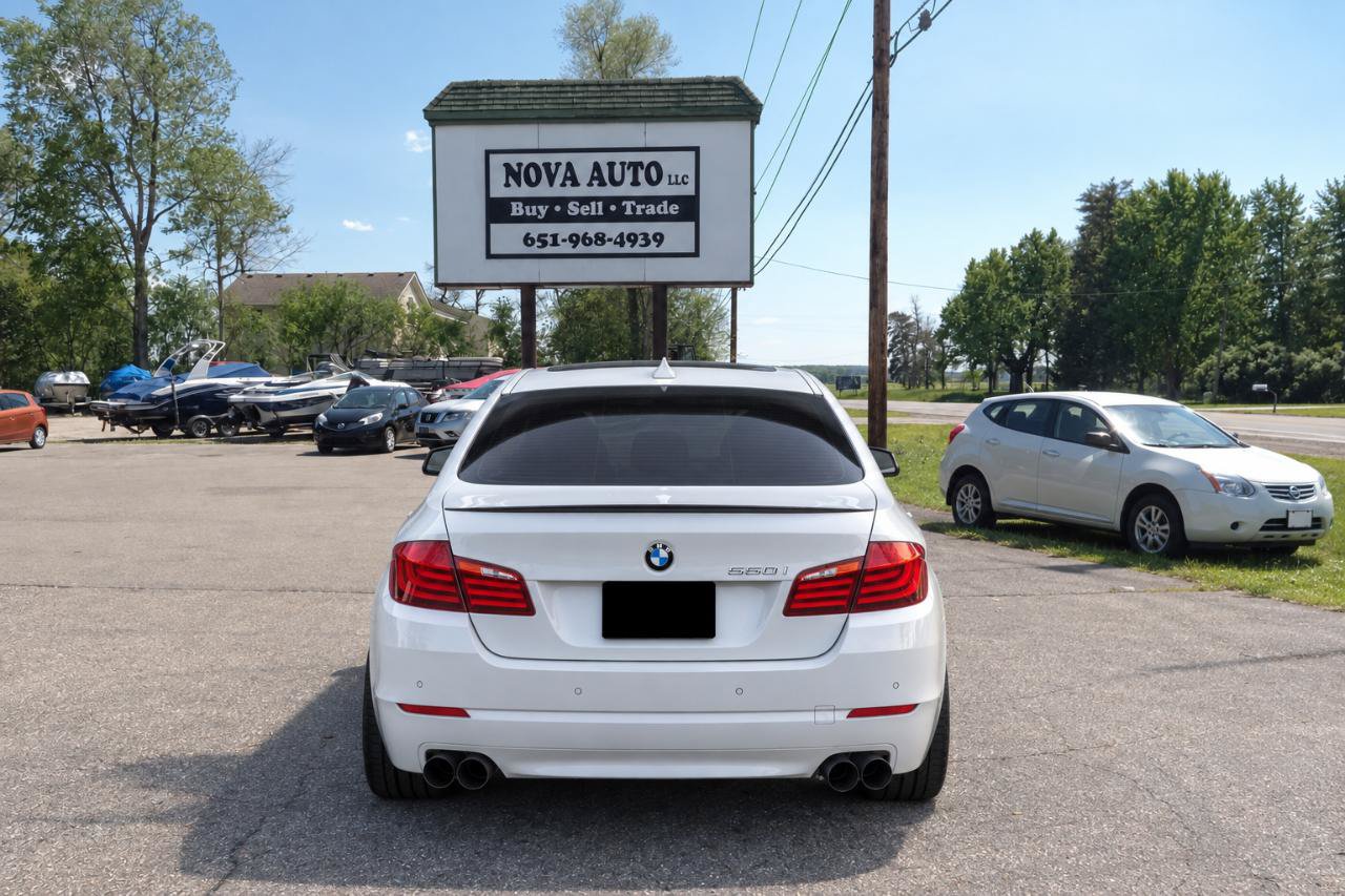 Used 2012 BMW 550i Sedan RWD image 2