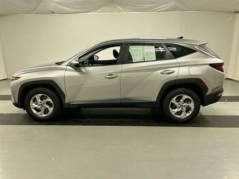 Used 2024 Hyundai Tucson SE image 7