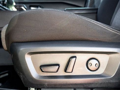 Used 2024 Nissan Rogue SV image 12