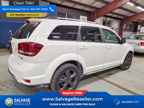 Used 2018 Dodge Journey Crossroad FWD image 4