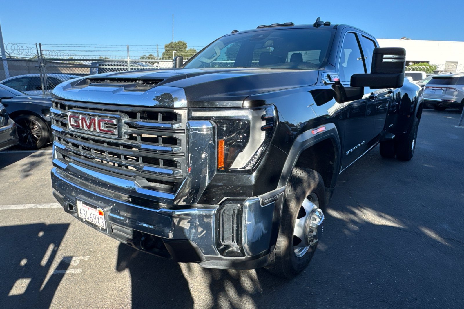 Used 2024 GMC Sierra 3500 SLE w/ SLE Convenience Package RWD image 7