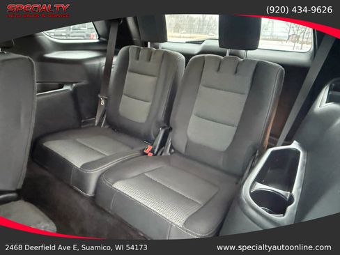 Used 2016 Ford Explorer XLT image 21