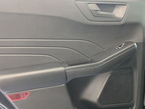 Used 2025 Ford Escape Active image 25