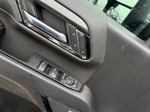 Used 2024 GMC Sierra 2500 AT4 w/ AT4 Premium Plus Package image 11