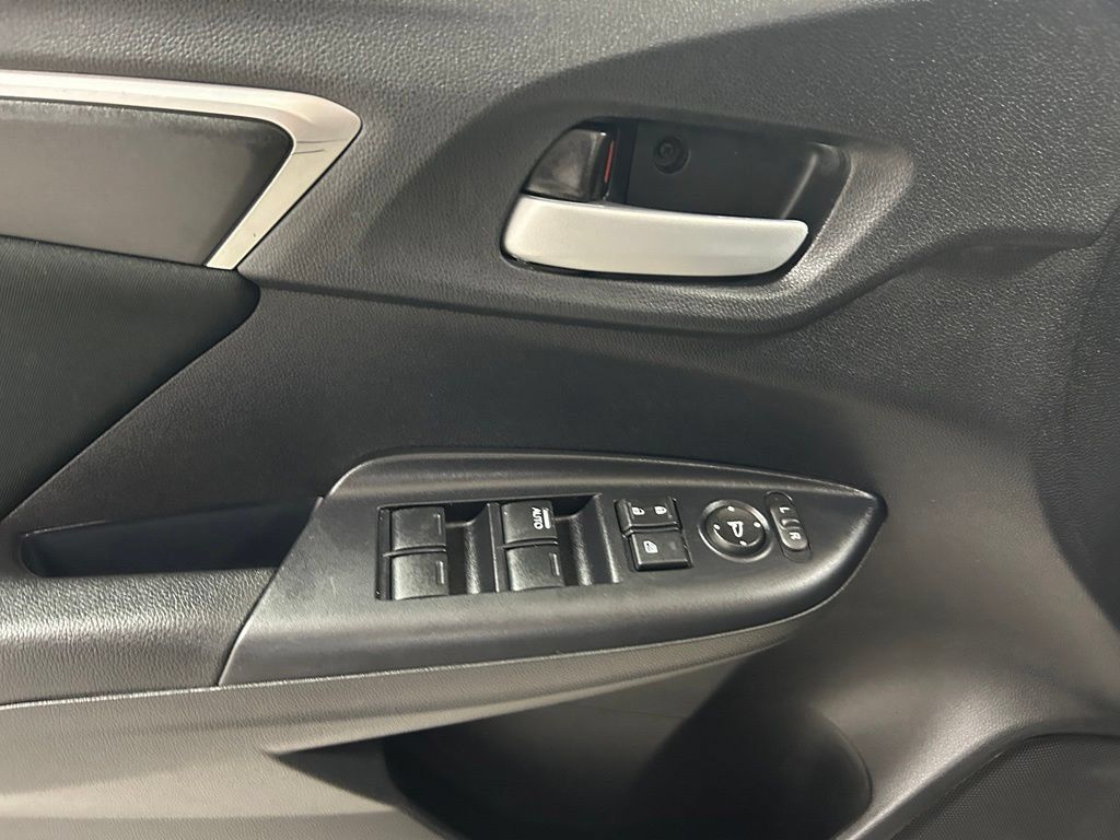 Used 2019 Honda Fit LX image 17