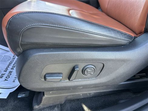 Used 2024 Kia Carnival SX image 12