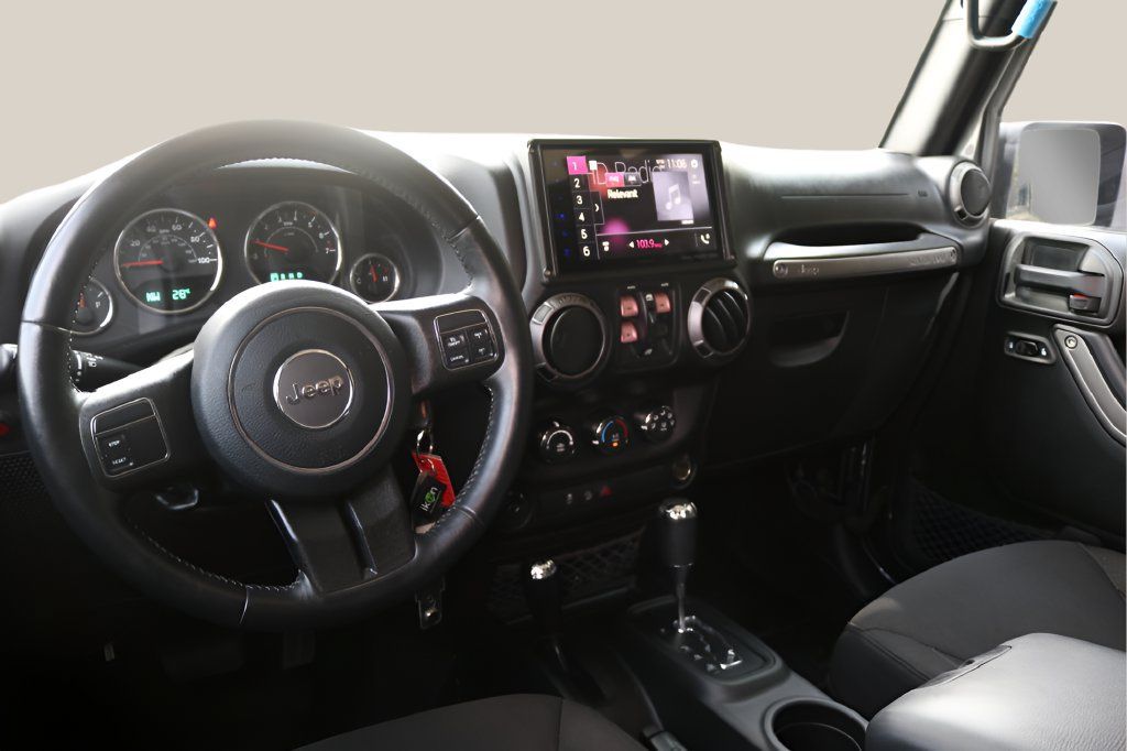 Used 2018 Jeep Wrangler Unlimited Sport S AWD/4WD image 15