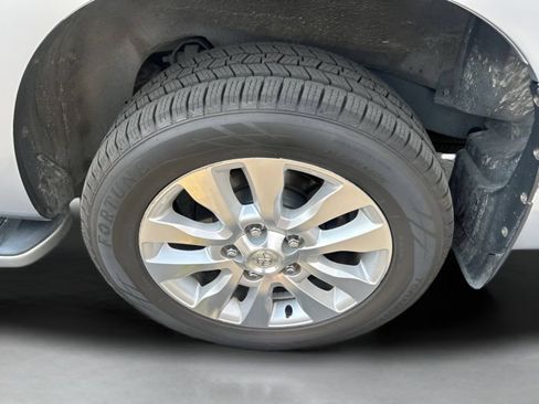Used 2014 Toyota Sequoia Platinum RWD image 12