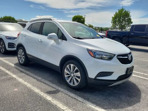 Used 2019 Buick Encore Preferred FWD image 2