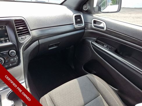 Certified 2021 Jeep Grand Cherokee Laredo AWD/4WD image 16