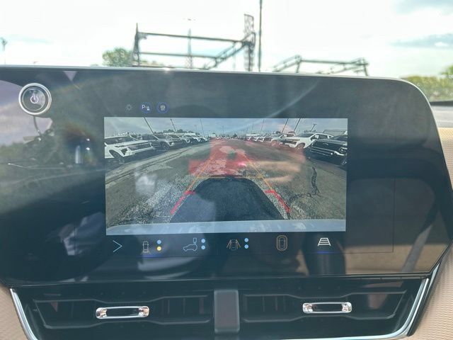 New 2027 Chevrolet Equinox ACTIV w/ Safety and Technology Package FWD image 22