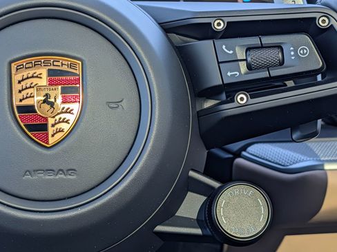 New 2026 Porsche Cayenne image 39