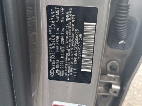 Used 2023 Hyundai Elantra SEL image 17