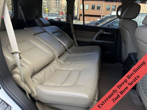 Used 2011 Toyota Land Cruiser image 34