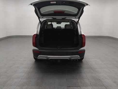 Used 2020 Kia Telluride EX w/ Towing Package FWD image 29