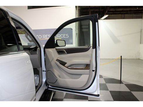 Used 2018 GMC Yukon XL Denali w/ Denali Ultimate Package image 30