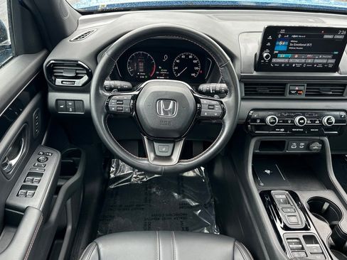 Certified 2024 Honda Pilot TrailSport image 16