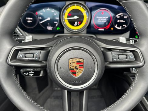 Used 2023 Porsche 911 Carrera image 22
