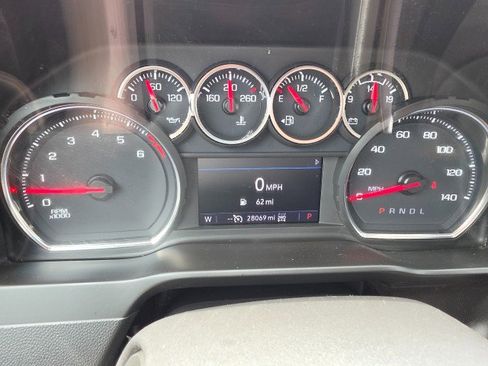Used 2021 Chevrolet Silverado 1500 LT Trail Boss AWD/4WD image 38