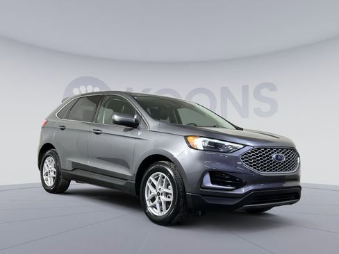 Used 2024 Ford Edge SEL image 8