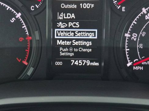 Used 2021 Toyota 4Runner SR5 Premium w/ Moonroof Package AWD/4WD image 22