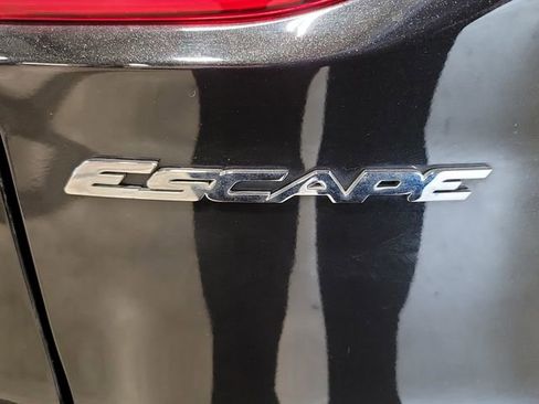 Used 2013 Ford Escape Titanium w/ Parking Technology Pkg AWD/4WD image 32