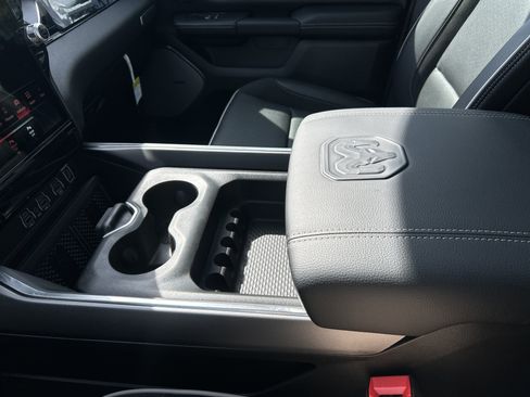 New 2026 RAM 1500 Laramie AWD/4WD image 25