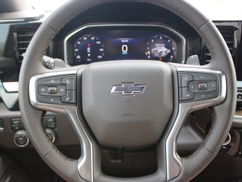 New 2026 Chevrolet Silverado 1500 LT Trail Boss w/ LT Trail Boss Premium Package AWD/4WD image 35