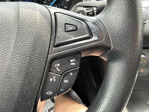 Used 2016 Ford Edge SE FWD image 19
