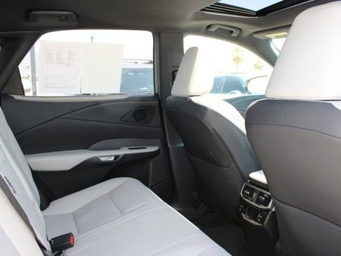 Used 2024 Lexus RX 350 Premium w/ Accessory Package (Z1) FWD image 7