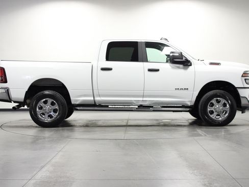 Used 2026 RAM 2500 Big Horn AWD/4WD image 3