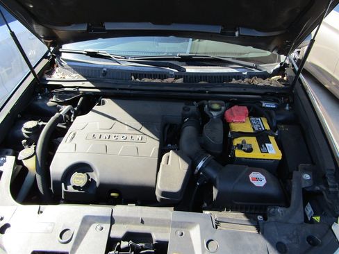 Used 2014 Lincoln MKS w/ Equipment Group 101A image 12