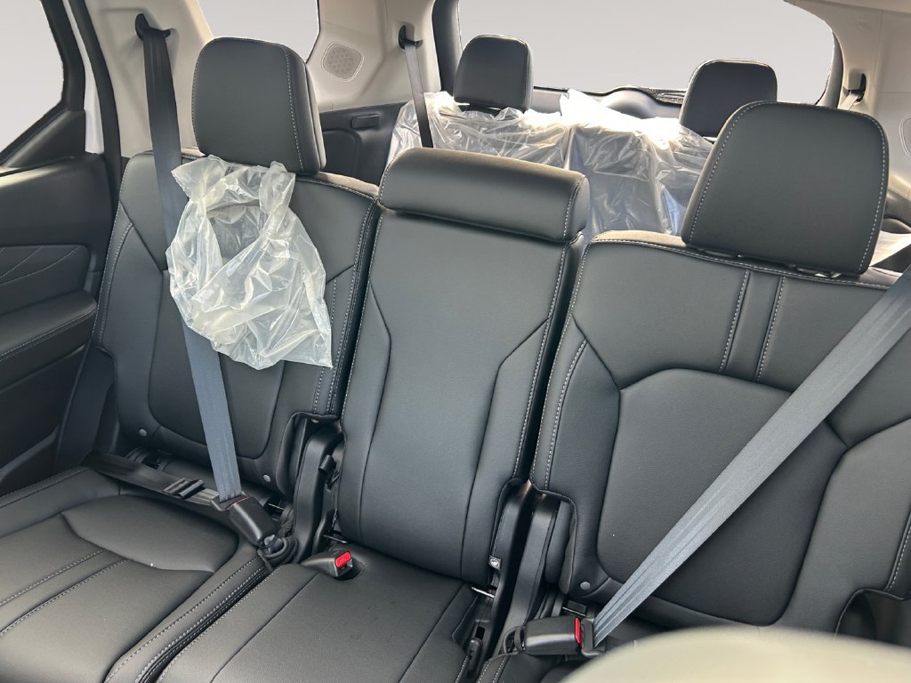 New 2026 Honda Pilot Touring image 13